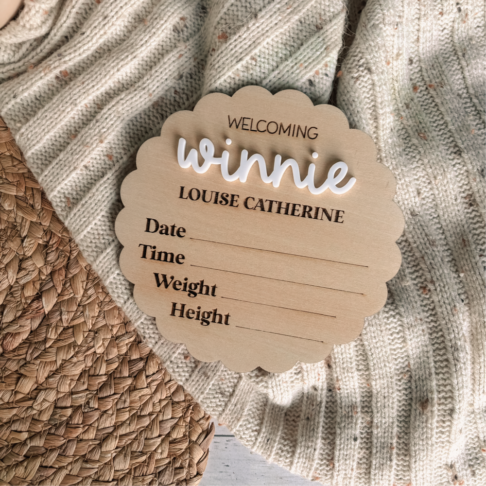 Scalloped Birth Announcement Plaque