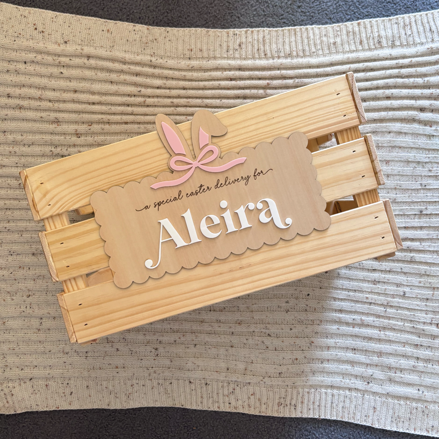 Custom Bow Themed Easter Crates & Plaques
