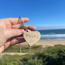 Load image into Gallery viewer, Wooden/Acrylic Mother&#39;s Day Keychains for Mum, Nana, Grandma
