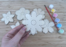Load image into Gallery viewer, DIY Wooden Painted Flowers
